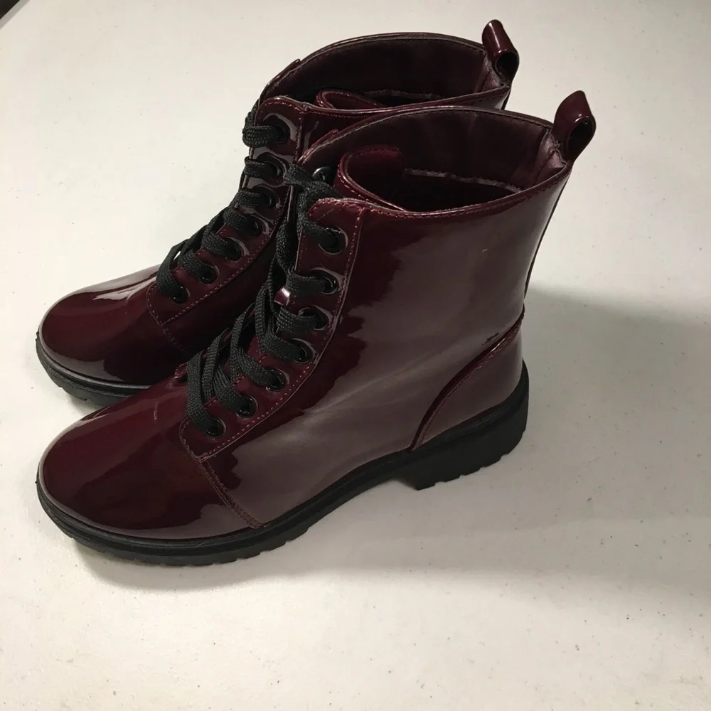 Olivia Miller Boots Booties Size 6